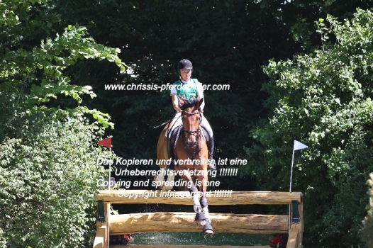 Preview martina toedt mit crystallon IMG_0030.jpg